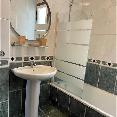 Kwatera prywatna Con Bano Privado En El Centro De - Casa Particular Vigo